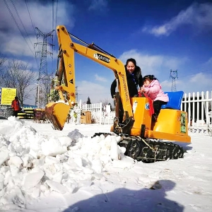 雪地挖掘機